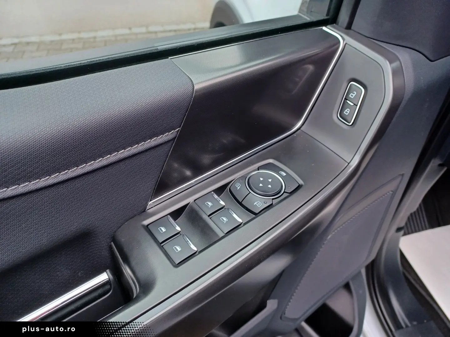 FORD F 150 XLT .4x4SuperCrew.10-Gang.360 .ACC.