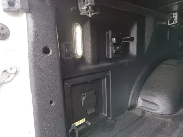 FORD F 150 XLT .4x4SuperCrew.10-Gang.360 .ACC.