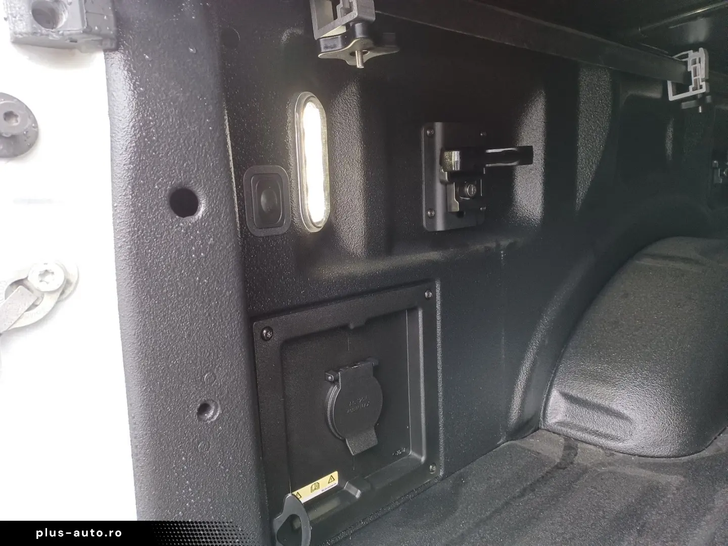 FORD F 150 XLT .4x4SuperCrew.10-Gang.360 .ACC.