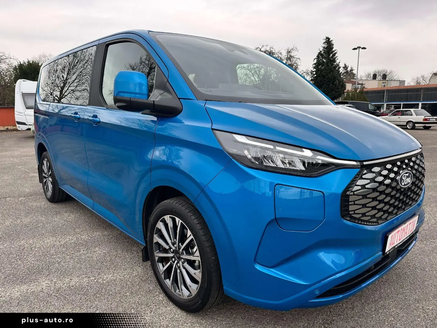 FORD Tourneo Custom L1 Titanium X AHK  el. Türen