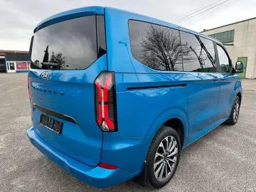 FORD Tourneo Custom L1 Titanium X AHK  el. Türen