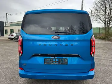 FORD Tourneo Custom L1 Titanium X AHK  el. Türen