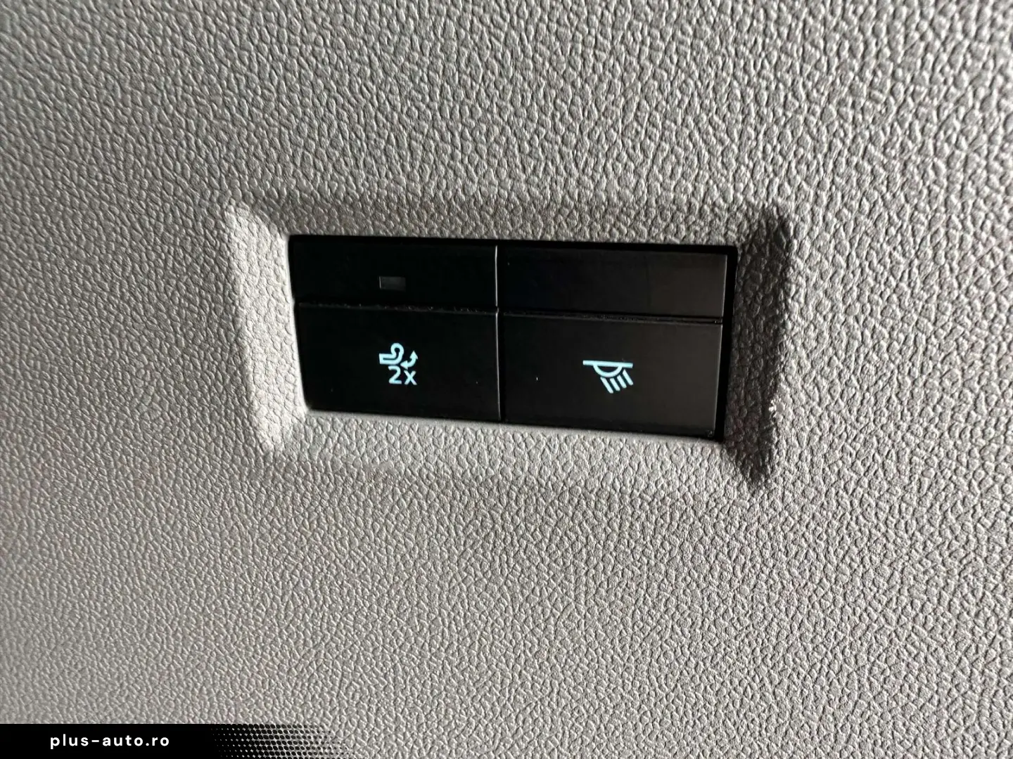 FORD Tourneo Custom L1 Titanium X AHK  el. Türen