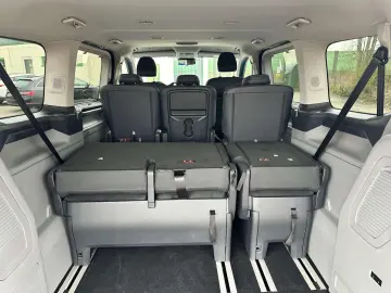 FORD Tourneo Custom L1 Titanium X AHK  el. Türen