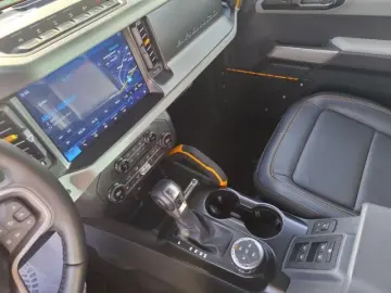 FORD Bronco Badlands e-4WD V6 Autom.4x4 LED Kamera