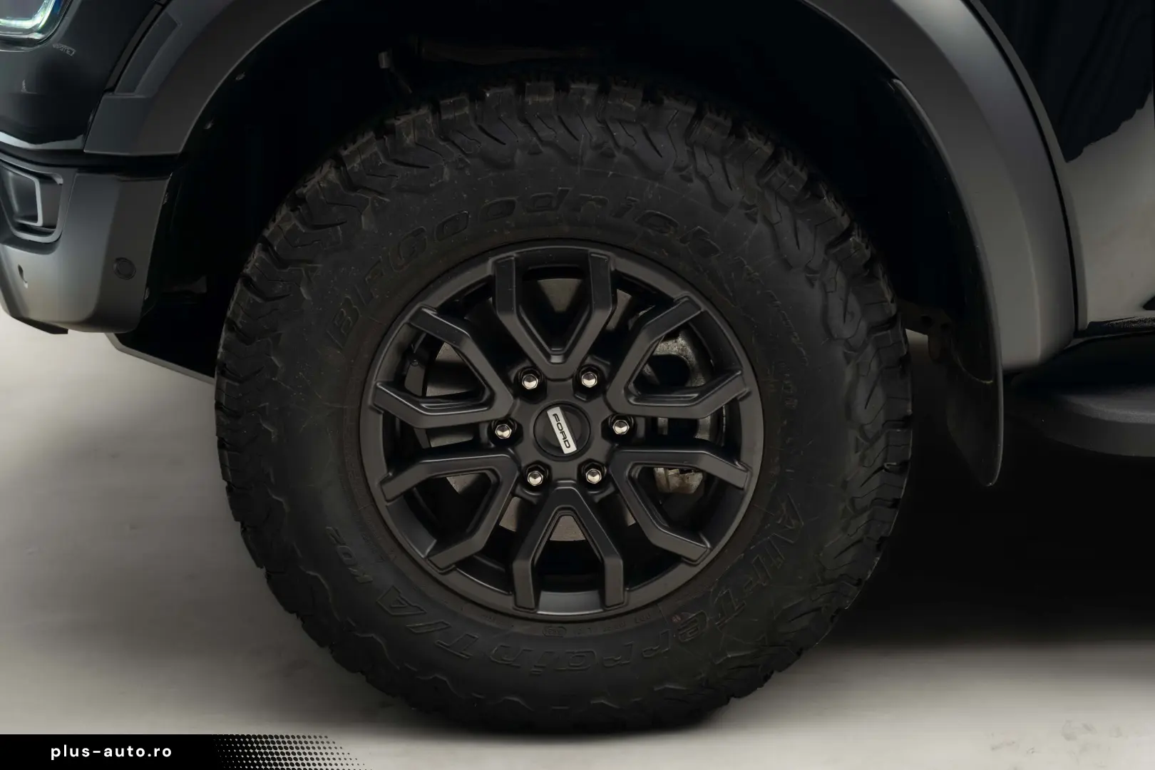 Ford  Ranger  Double Cab Raptor  Motorizare  3.0T 288 CP