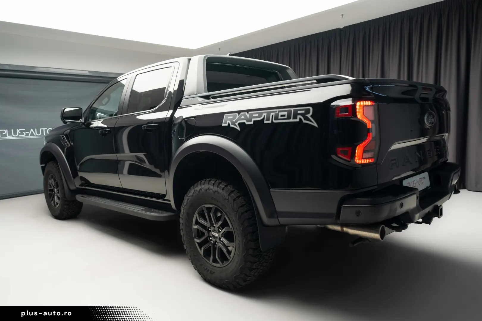 Ford  Ranger  Double Cab Raptor  Motorizare  3.0T 288 CP