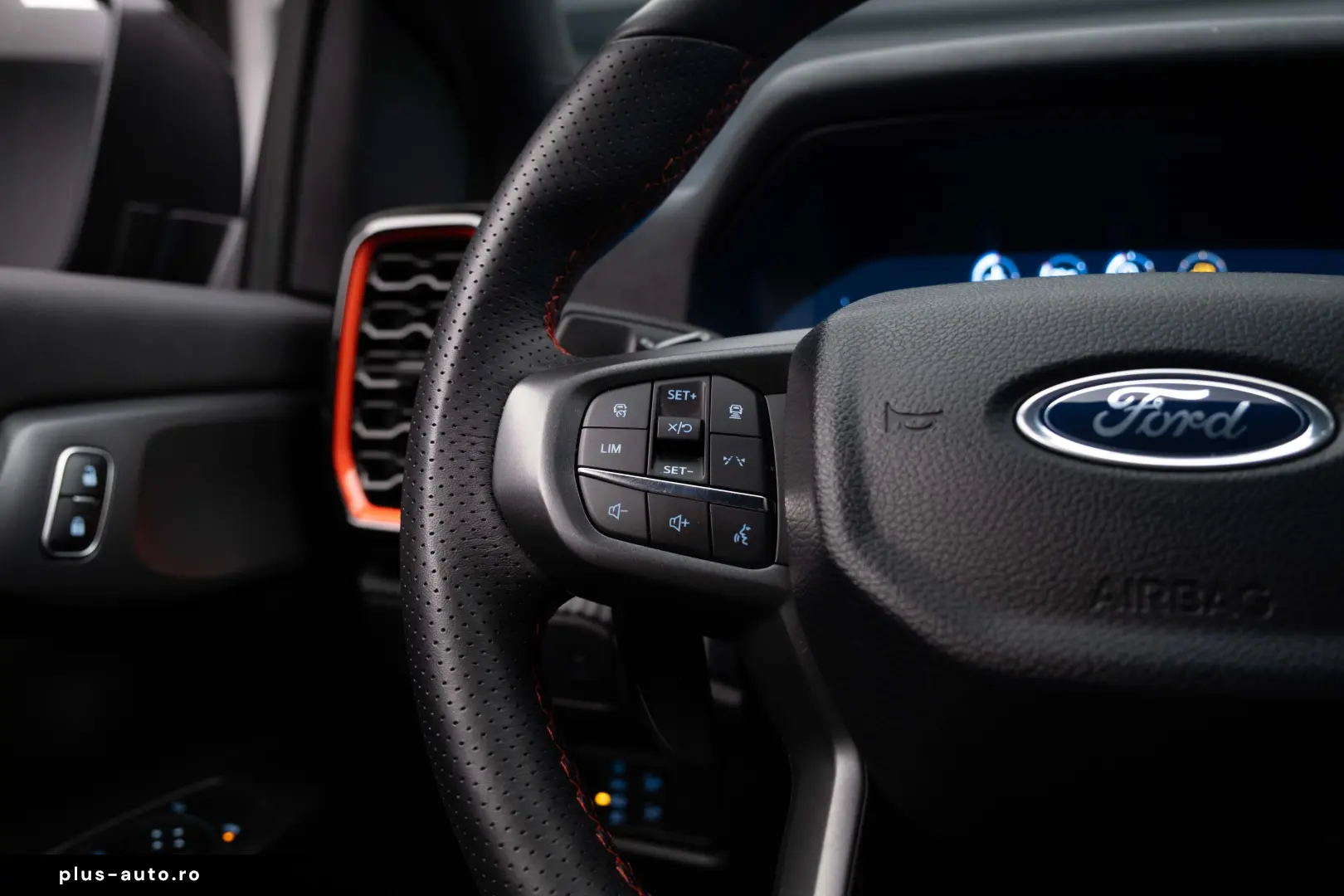 Ford  Ranger  Double Cab Raptor  Motorizare  3.0T 288 CP