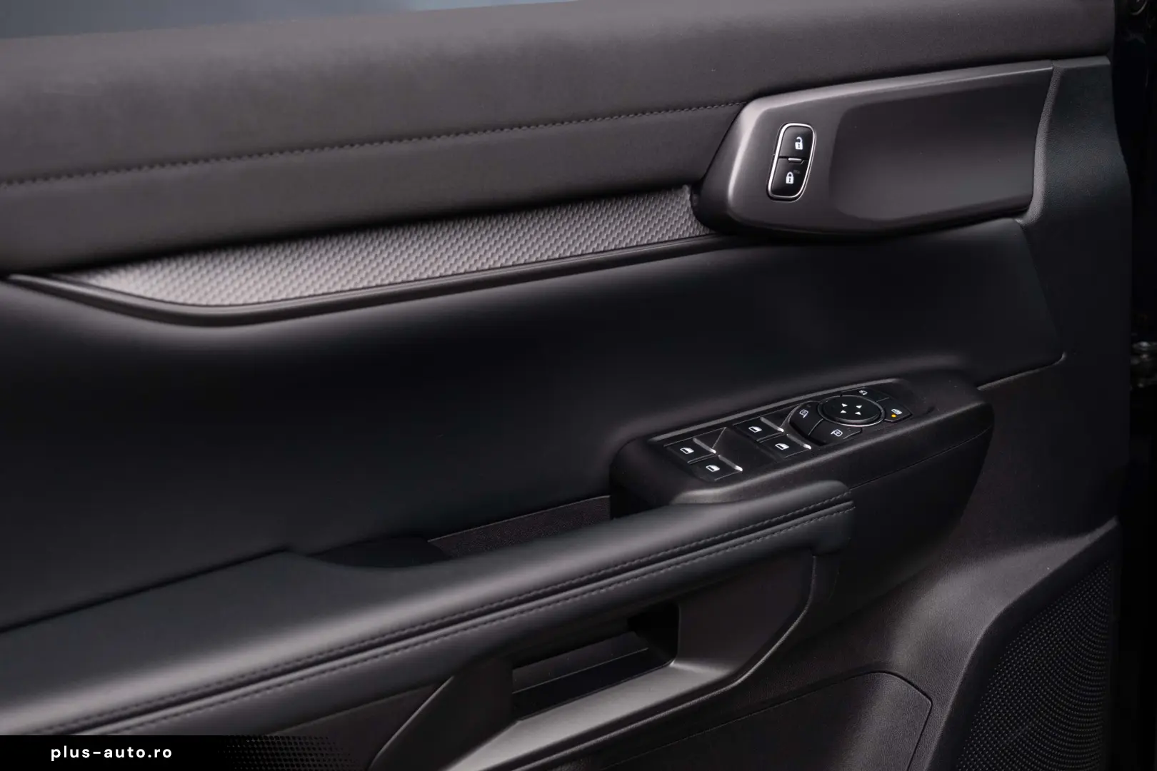 Ford  Ranger  Double Cab Raptor  Motorizare  3.0T 288 CP