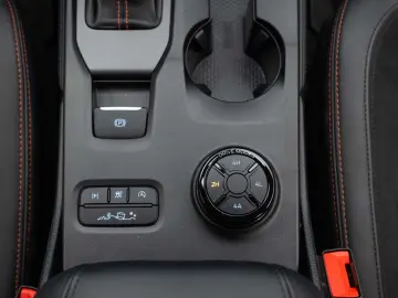 Ford  Ranger  Double Cab Raptor  Motorizare  3.0T 288 CP