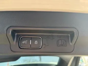 FORD Explorer Plug-in-Hybrid 4x4 PHEV ST-Line 7-Sitze