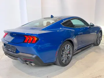 FORD Mustang Fastback 5.0 Ti-VCT V8 328 kW GT