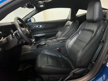 FORD Mustang Fastback 5.0 Ti-VCT V8 328 kW GT