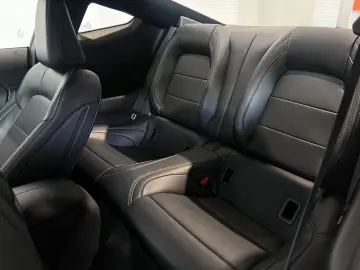 FORD Mustang Fastback 5.0 Ti-VCT V8 328 kW GT