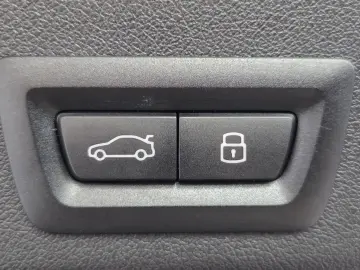 BMW X6 M Competition AHK Sky Sitzlüft B&W ACC UPE196