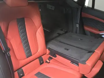 BMW X6 M Competition AHK Sky Sitzlüft B&W ACC UPE196