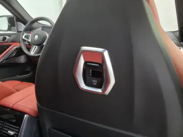 BMW X6 M Competition AHK Sky Sitzlüft B&W ACC UPE196