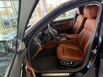 BMW 530e xDrive Luxury Line LED HUD CAM GLASD.