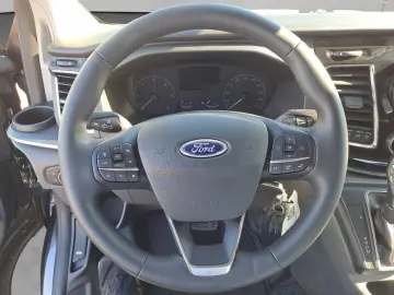 FORD Transit Custom 320 L1H1 PKW VA Limited