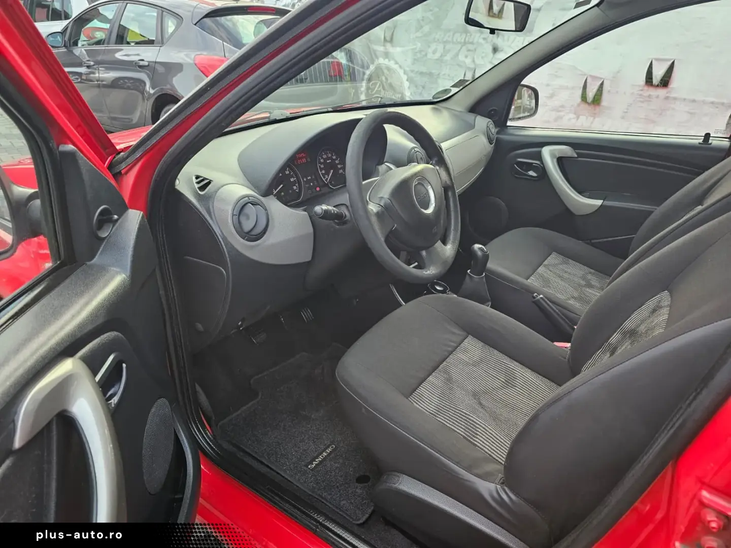 Dacia Sandero 1.2i 2010 (motor simplu fara turbina fiabil)