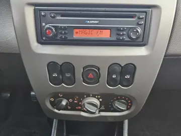 Dacia Sandero 1.2i 2010 (motor simplu fara turbina fiabil)