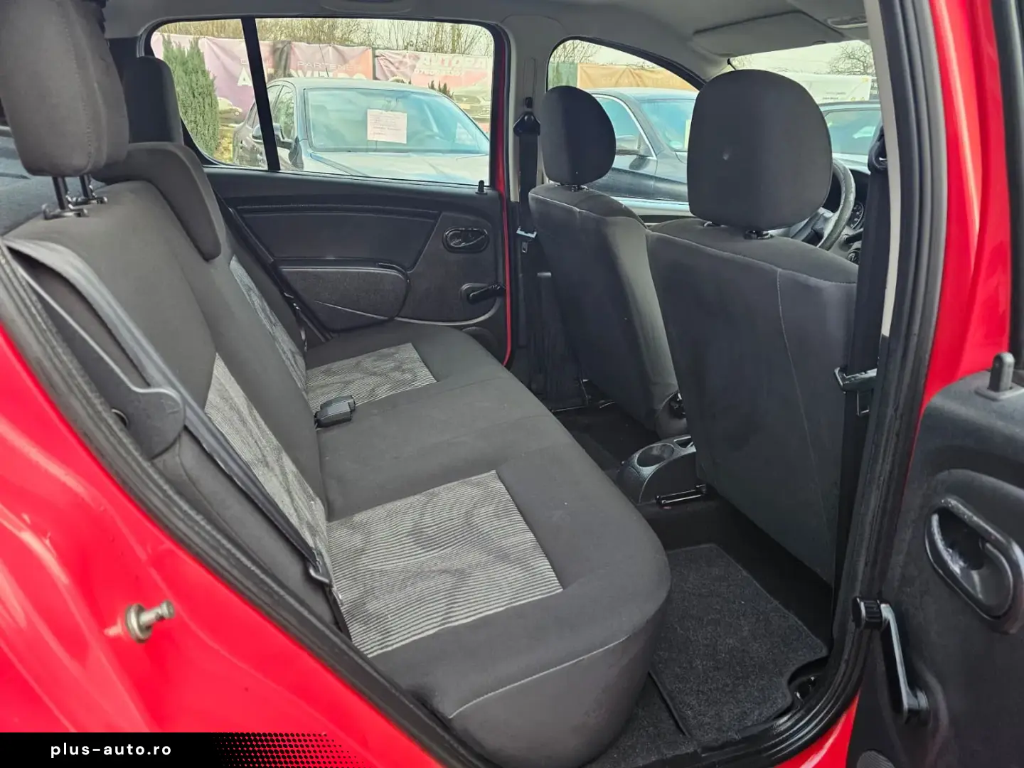 Dacia Sandero 1.2i 2010 (motor simplu fara turbina fiabil)