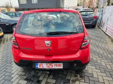 Dacia Sandero 1.2i 2010 (motor simplu fara turbina fiabil)
