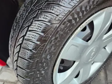 Dacia Sandero 1.2i 2010 (motor simplu fara turbina fiabil)