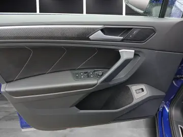VW Tiguan TDI R-Line DSG 4M Matrix Navi STHZ ACC AH