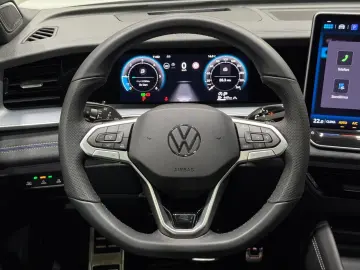 VW Tayron R-Line 2.0 TDI DSG 4M   MATRIX NAVI PANO