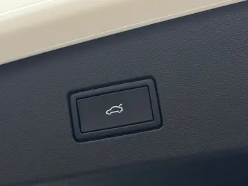 VW Tayron R-Line 2.0 TDI DSG 4M   MATRIX NAVI PANO