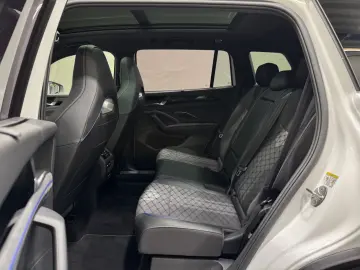 VW Tayron R-Line 2.0 TDI DSG 4M   MATRIX NAVI PANO