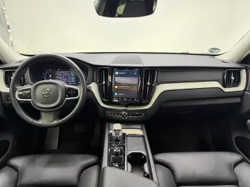 VOLVO XC60 Inscription AWD Pano