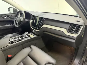 VOLVO XC60 Inscription AWD Pano
