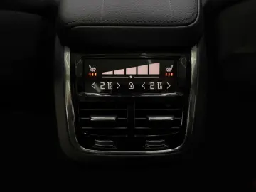 VOLVO XC60 Inscription AWD Pano