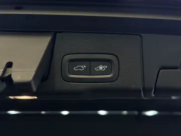 VOLVO XC60 Inscription AWD Pano