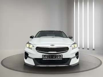 KIA XCeed Platinum Edition LED Dig.Tacho Pano Kamera