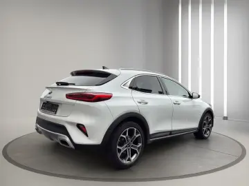 KIA XCeed Platinum Edition LED Dig.Tacho Pano Kamera