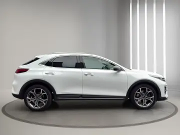 KIA XCeed Platinum Edition LED Dig.Tacho Pano Kamera