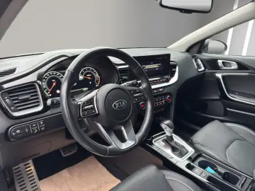 KIA XCeed Platinum Edition LED Dig.Tacho Pano Kamera