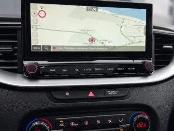 KIA XCeed Platinum Edition LED Dig.Tacho Pano Kamera