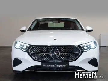MERCEDES-BENZ E 220 d AVANDGARDE AHK 17  360  MEMORY-P. AMBI