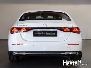 MERCEDES-BENZ E 220 d AVANDGARDE AHK 17  360  MEMORY-P. AMBI