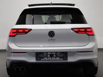 VW Golf VIII GTD PANO H&K LEDER MEMO KEY MATRIX HUD