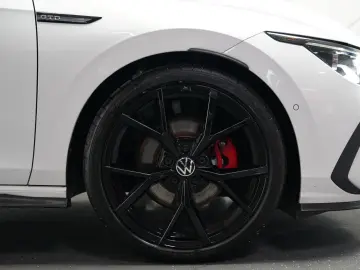 VW Golf VIII GTD PANO H&K LEDER MEMO KEY MATRIX HUD