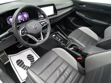 VW Golf VIII GTD PANO H&K LEDER MEMO KEY MATRIX HUD
