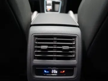 VW Golf VIII GTD PANO H&K LEDER MEMO KEY MATRIX HUD