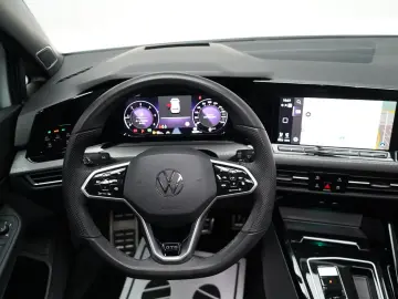 VW Golf VIII GTD PANO H&K LEDER MEMO KEY MATRIX HUD