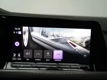 VW Golf VIII GTD PANO H&K LEDER MEMO KEY MATRIX HUD