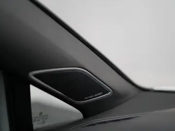 VW Golf VIII GTD PANO H&K LEDER MEMO KEY MATRIX HUD